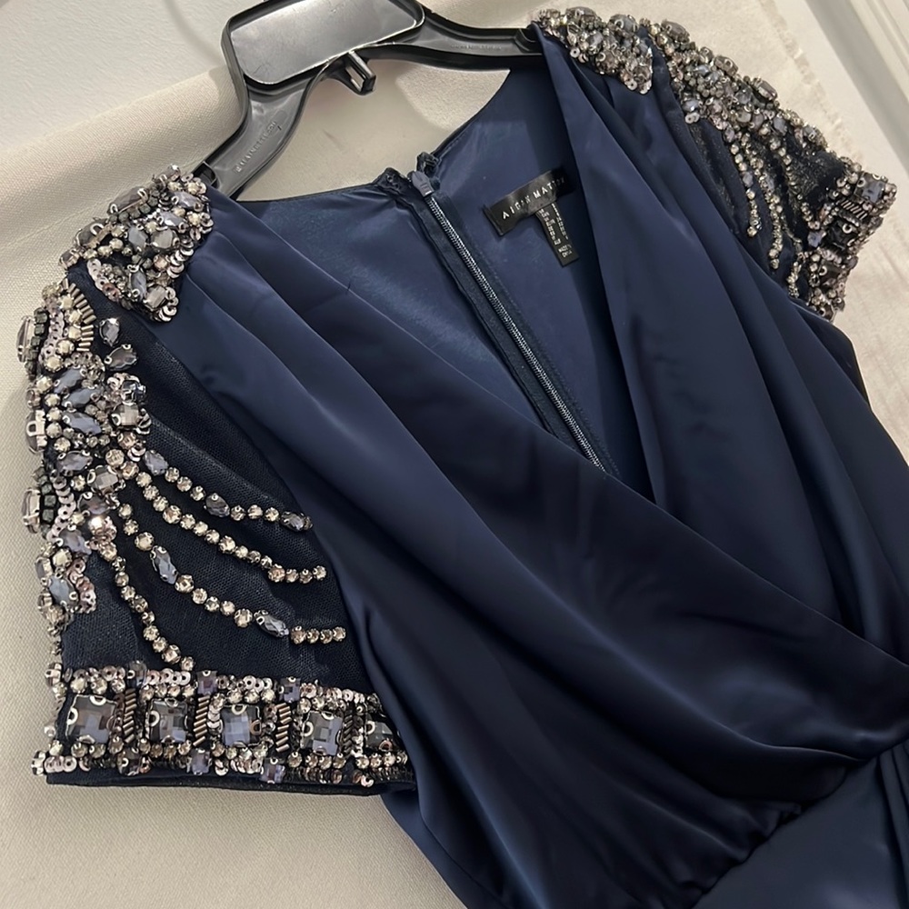 Saks 5th Ave Aidan Mattox Long blue dress nwt beautiful sleeve details